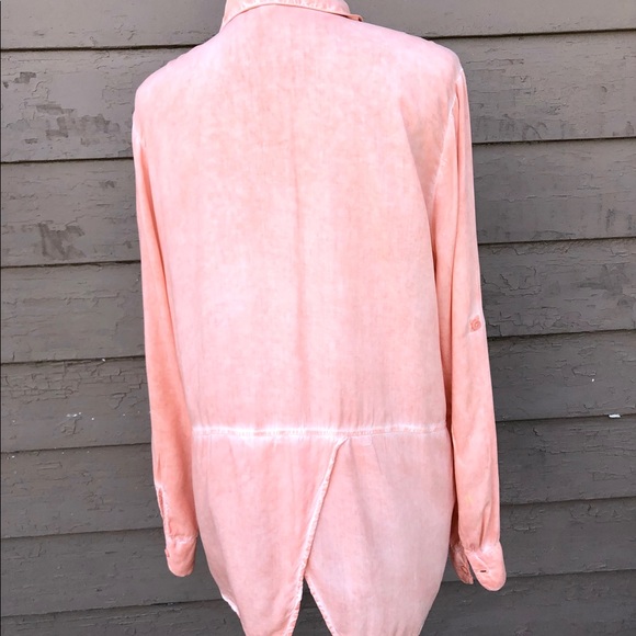 beachlunchlounge orange chambray split back shirt - Picture 5 of 7